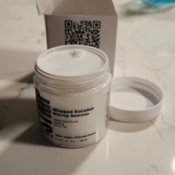 NIB Strip Makeup Whipped Coconut Makeup Remover - Picture 3 of 5